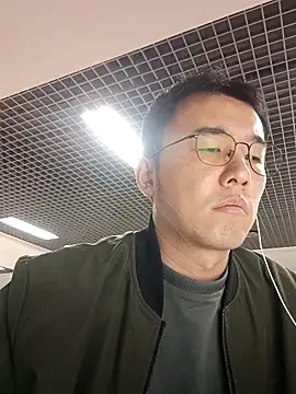 Snapshot of nnnnnan9527 chatting on 09/22/25, 01:44 nnnnnan9527 online show from 09/22/25, 01:44