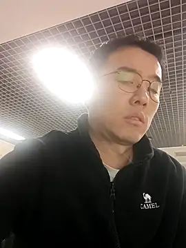 Snapshot of nnnnnan9527 chatting on 10/14/25, 03:18 nnnnnan9527 online show from 10/14/25, 03:18