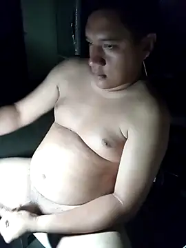 Snapshot of Batallus88 chatting on 03/07/26, 12:39 Batallus88 online show from 03/07/26, 12:39