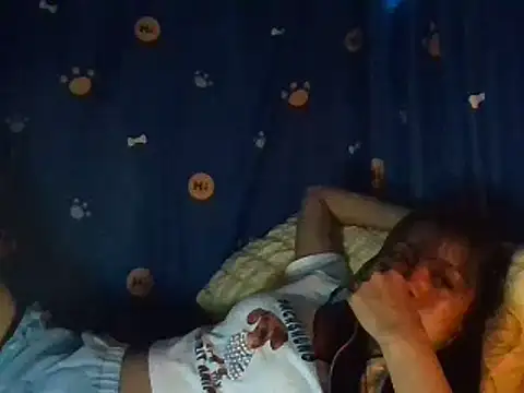 AnnewithanE online show from 11/21/25, 10:20