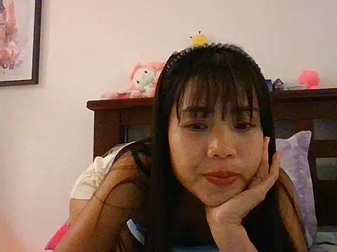 AnnewithanE online show from 10/24/25, 11:53