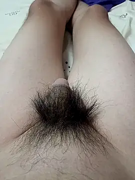 Snapshot of John009808 chatting on 10/29/25, 04:39 John009808 online show from 10/29/25, 04:39