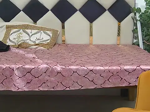 Its-ishikaa online show from 11/12/25, 04:05