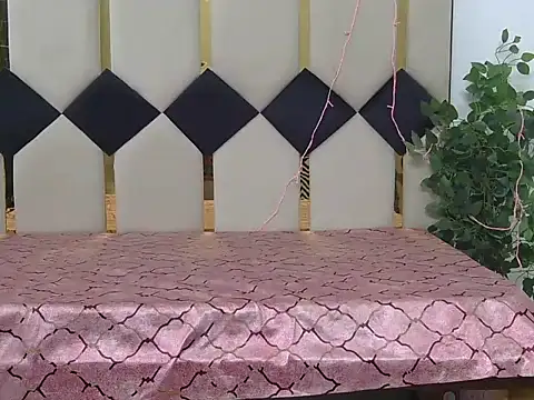 Its-ishikaa online show from 10/29/25, 03:49