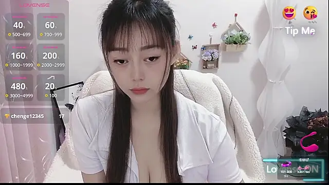 Abb-qiaoyi online show from 12/04/25, 09:19