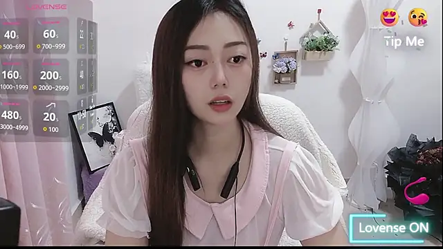 Abb-qiaoyi online show from 12/02/25, 09:11