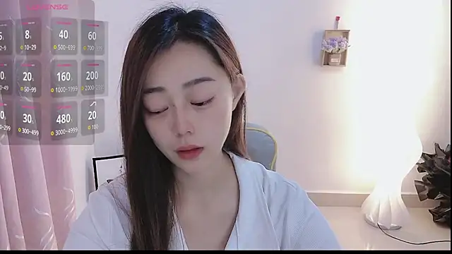 Abb-qiaoyi online show from 10/20/25, 04:29