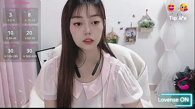 Abb-qiaoyi online show from 12/03/25, 09:14