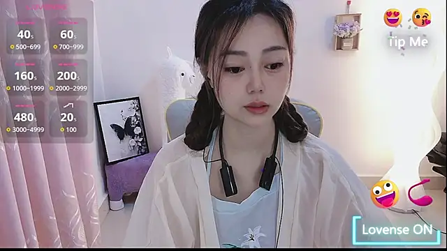 Abb-qiaoyi online show from 10/25/25, 05:57