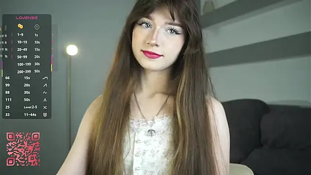 Snapshot of DreamyDaisy chatting on 09/14/25, 07:47 DreamyDaisy online show from 09/14/25, 07:47