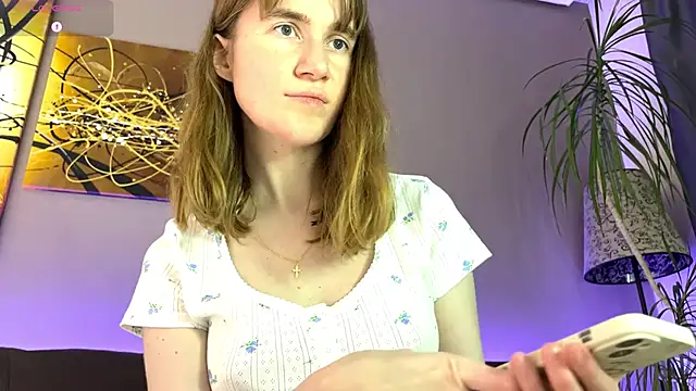 velina   online show from 09/08/25, 04:39