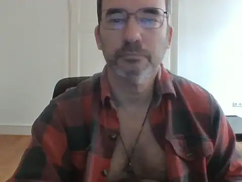 stallionrider88 online show from 11/30/25, 01:45