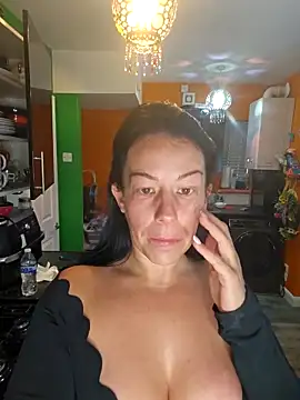 Filthymaddymilfy25 online show from 05/19/26, 09:16