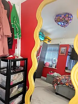 Filthymaddymilfy25 online show from 04/13/26, 08:29