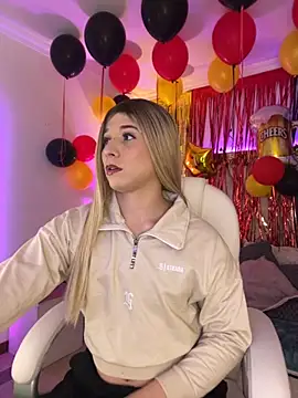 Ashley parkerr online show from 10/01/25, 05:56