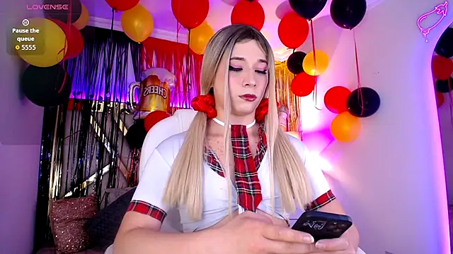 Ashley parkerr online show from 10/02/25, 06:28