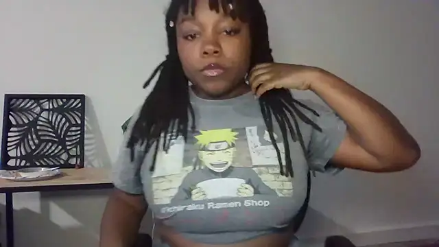 Snapshot of princess_chocolate chatting on 09/17/25, 03:19 princess chocolate online show from 09/17/25, 03:19