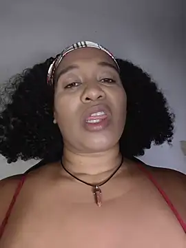 Snapshot of Yera_brown69 chatting on 06/25/26, 01:58 Yera brown69 online show from 06/25/26, 01:58
