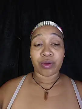 Snapshot of Yera_brown69 chatting on 06/26/26, 02:06 Yera brown69 online show from 06/26/26, 02:06