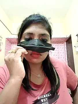 Snapshot of tamilrohini chatting on 09/20/25, 04:50 tamilrohini online show from 09/20/25, 04:50