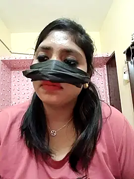 Snapshot of tamilrohini chatting on 09/19/25, 04:44 tamilrohini online show from 09/19/25, 04:44