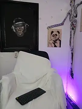 Bathory Mia666 online show from 12/18/25, 11:08