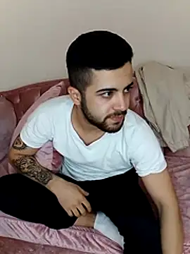 Ozi1910 online show from 12/15/25, 07:14