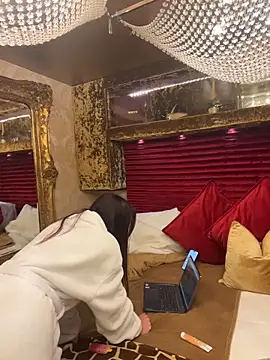 69sexylife online show from 12/17/25, 04:45