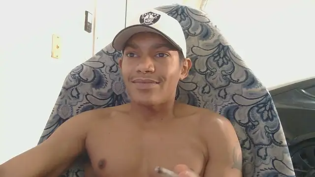 Snapshot of Gmajor chatting on 02/05/26, 08:37 Gmajor online show from 02/05/26, 08:37