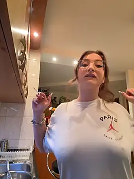 RebekaRose online show from 11/28/25, 12:22