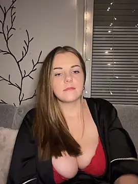 Snapshot of ItsLxsa chatting on 09/21/25, 11:43 ItsLxsa online show from 09/21/25, 11:43