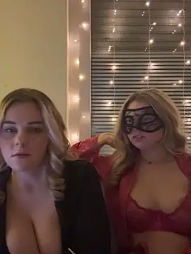 ItsLxsa online show from 04/07/26, 08:21