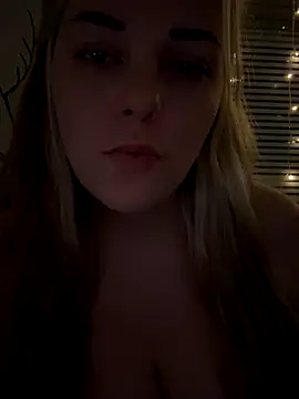 ItsLxsa online show from 11/02/25, 10:48