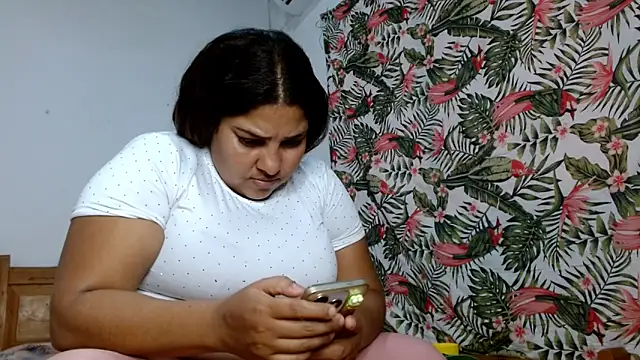 69smallstar online show from 02/12/26, 06:40