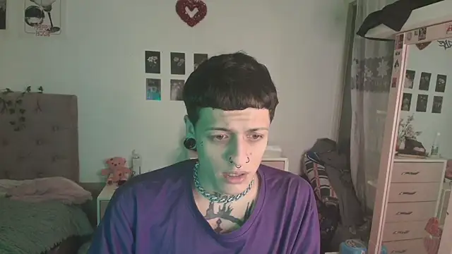 2cyboy  online show from 09/29/25, 08:03
