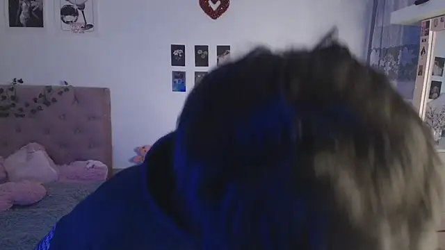 2cyboy  online show from 10/02/25, 07:17