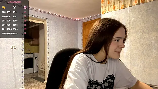 Lia rise online show from 10/27/25, 05:03