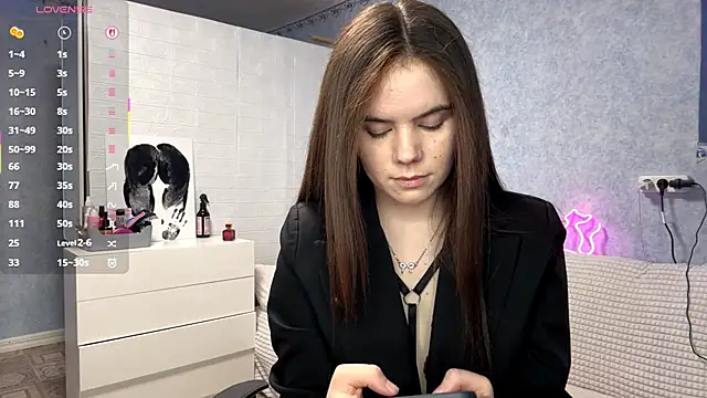 Lia rise online show from 02/18/26, 05:09