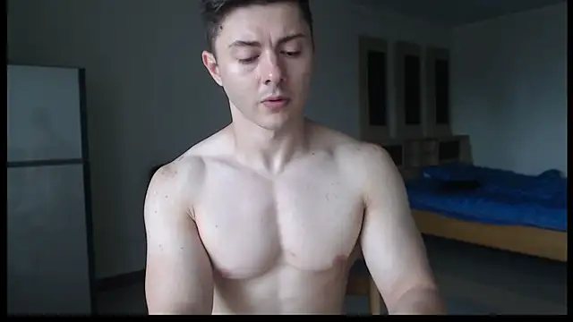 Snapshot of muscledoctor24 chatting on 10/21/25, 06:35 muscledoctor24 online show from 10/21/25, 06:35