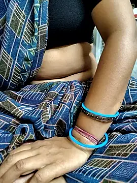 Snapshot of Hot_pooja55 chatting on 09/10/25, 03:00 Hot pooja55 online show from 09/10/25, 03:00