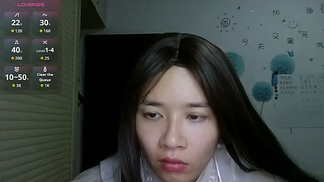 Snapshot of Monice1314 chatting on 10/17/25, 11:34 Monice1314 online show from 10/17/25, 11:34
