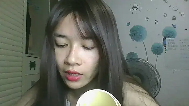 Snapshot of Monice1314 chatting on 09/21/25, 12:10 Monice1314 online show from 09/21/25, 12:10