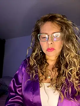 Snapshot of SofiaScoott chatting on 09/09/25, 02:54 SofiaScoott online show from 09/09/25, 02:54