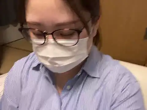 Snapshot of shimera-nohime25 chatting on 09/11/25, 11:10 shimera-nohime25 online show from 09/11/25, 11:10