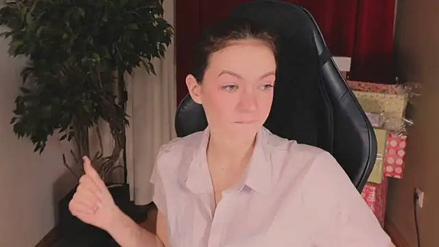 Loona Eclipse online show from 11/28/25, 08:31