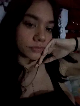 Snapshot of emmii_cute chatting on 09/25/25, 10:05 emmii cute online show from 09/25/25, 10:05