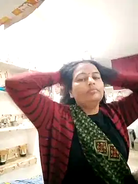 Suhani hot12 online show from 01/06/26, 01:42