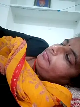 Suhani hot12 online show from 11/17/25, 06:34