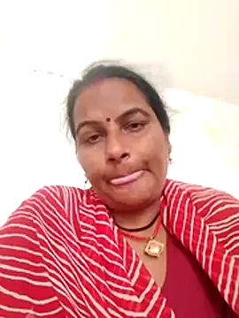 Suhani hot12 online show from 11/26/25, 08:47