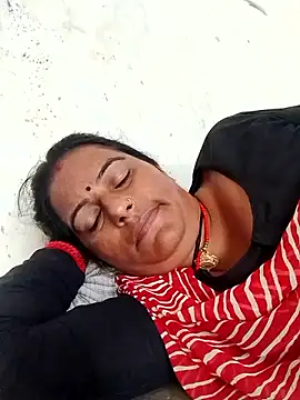 Snapshot of Suhani_hot12 chatting on 10/08/25, 10:17 Suhani hot12 online show from 10/08/25, 10:17